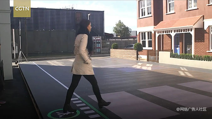 英国保险公司Direct Line技术应用 智能斑马线