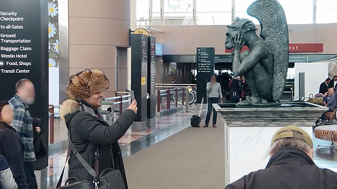丹佛国际机场营销活动 阴谋石像鬼