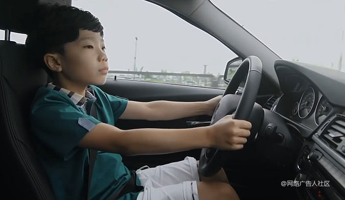 韩国宝马公司创意营销活动 让12岁孩子开上BMW