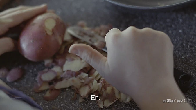 Ų 