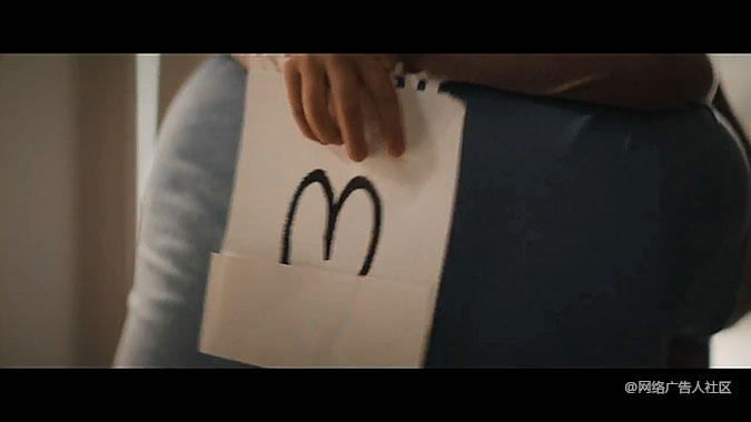  Ů