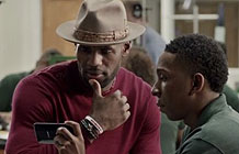 勒布朗詹姆斯代言Verizon电信广告 上课抓学生看NBA