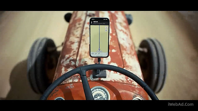 苹果iPhone14两则广告 宣传续航和碰撞检测