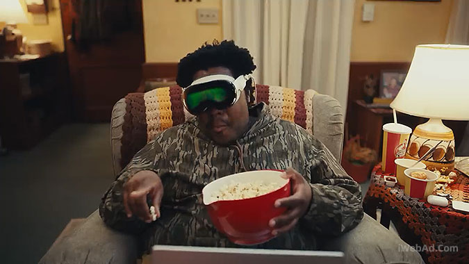 苹果The Underdogs办公系列广告第五支作品 泰国远程工作篇