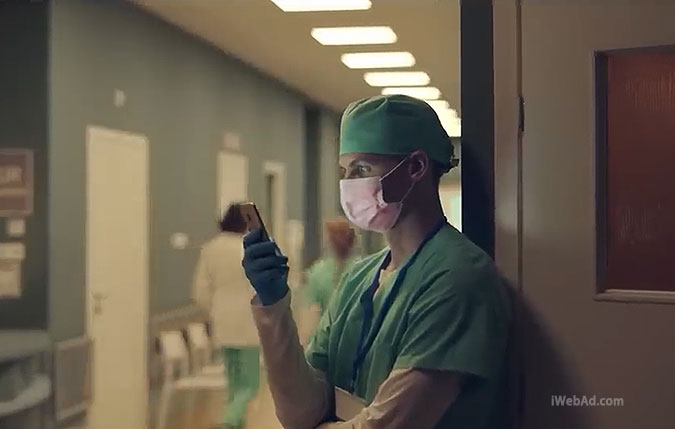 波兰超商Allegro2021圣诞节广告 女儿男友